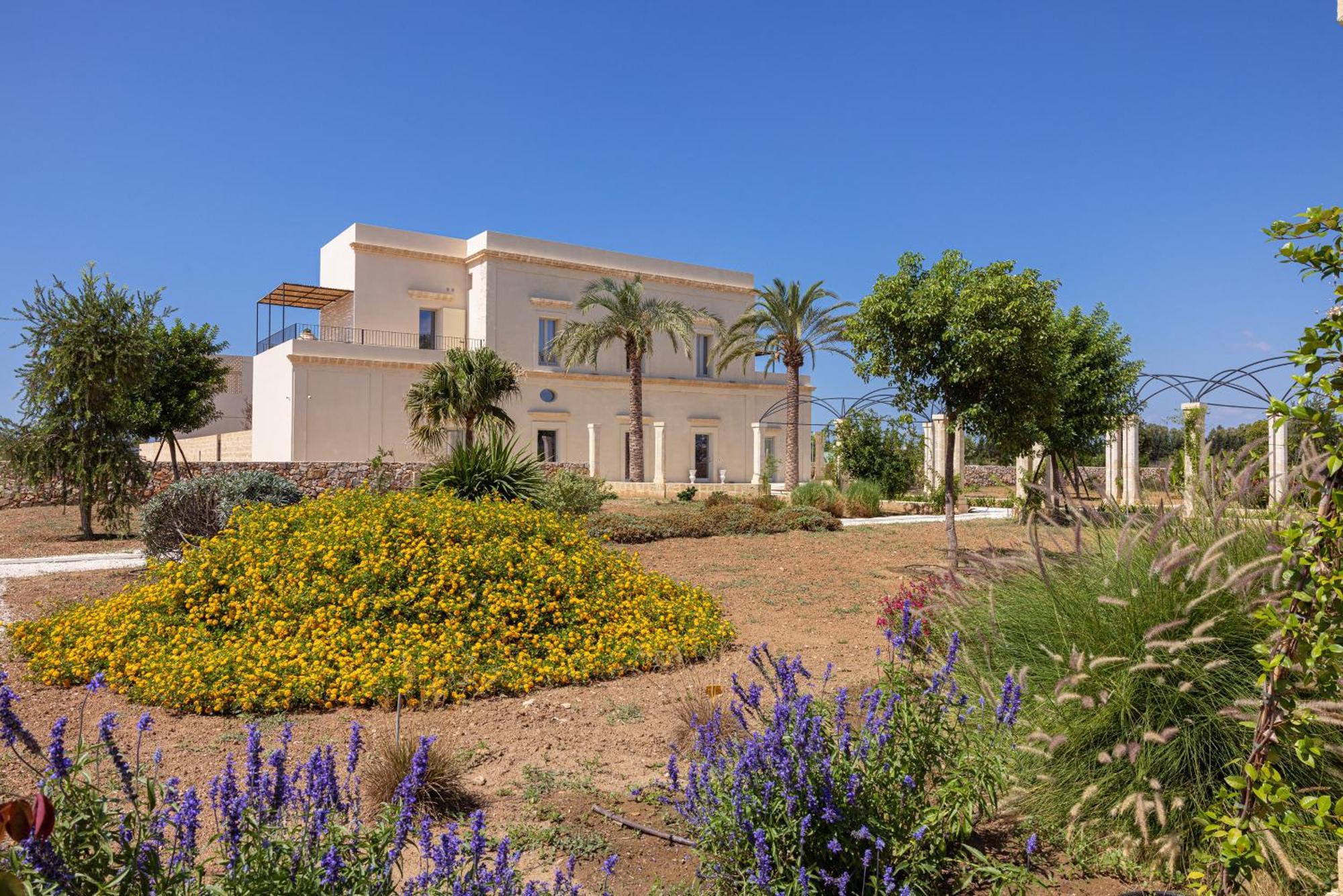 Il Giardino Grande - Dimora In Salento Panzió Parabita Kültér fotó